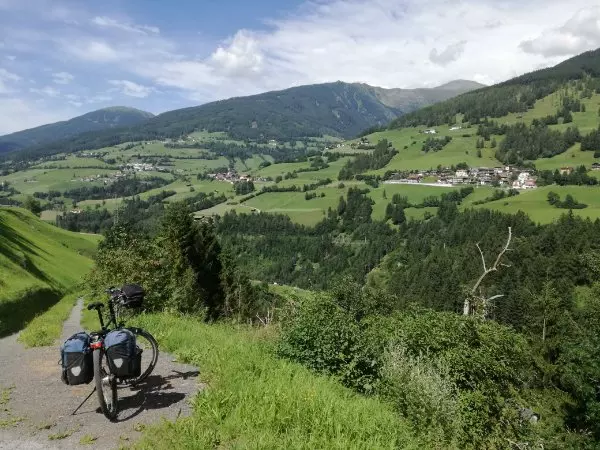 Tirol Tourenfahrrad Fahrrad Fahrradweg 