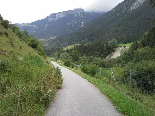 Fahrradweg in der Schweiz